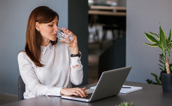 Ofis Çalışanları için Su İçmek Neden Çok Önemli?