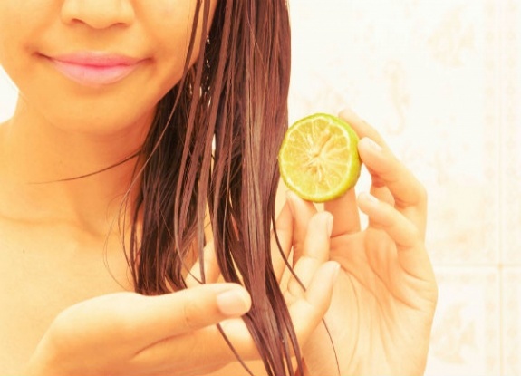 Saç Büyümesi İçin Limon: Gerçekten İşe Yarayan 10 Kolay Ev Çaresi